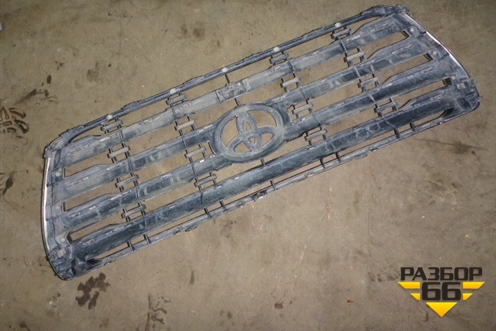Решетка радиатора (до 2012г не под камеру) (5310160580) для Toyota Land Cruiser (200) с 2008г (Ленд Крузер)