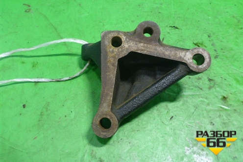 Кронштейн двигателя правый для Honda Accord(CL-CM) с 2003-2007г (Аккорд)