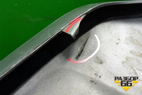 Накладка переднего бампера (4M0807733D) для Audi Q7 c 2015г (Ку 7)