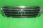Решетка радиатора (после 2012г до 2015г под камеру) (5311460110) для Toyota Land Cruiser (200) с 2008г (Ленд Крузер)