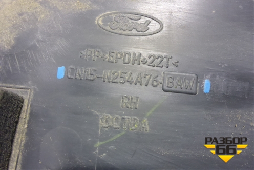 Накладка двери задней правой (CN15N254A76BAW) для Ford EcoSport с 2014г (Экоспорт)