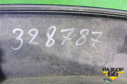 Накладка двери задней правой (на арку) (757450E020) для Toyota Highlander с 2013-2021г (Хайлендер)