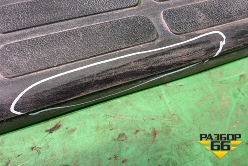 Подножка левая (796085744) для Chevrolet Tаhoe с 2000-2006г (Тахо 2)
