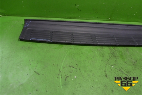 Накладка заднего бампера (до 2012г) (5216260040) для Toyota Land Cruiser (200) с 2008г (Ленд Крузер)