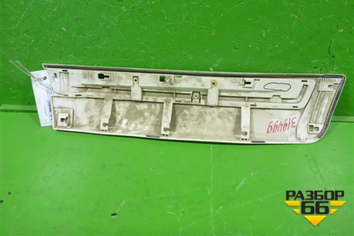 Накладка двери задней правой (после 2012г) (без хрома) (7507560120) для Toyota Land Cruiser (200) с 2008г (Ленд Крузер)