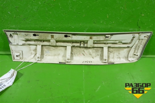 Накладка двери задней правой (после 2012г) (7507560120) для Toyota Land Cruiser (200) с 2008г (Ленд Крузер)