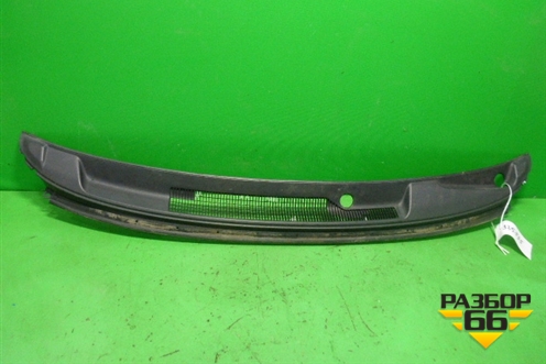 Решетка стеклоочистителей (7233154G11) для Suzuki Liana с 2001г (Лиана)