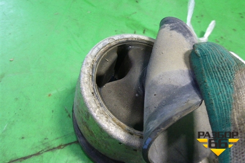 Опора КПП (МКПП) для Suzuki Liana с 2001г (Лиана)