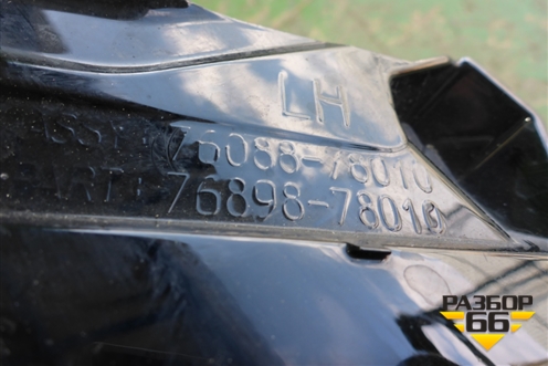 Накладка двери багажника (левая) (7608878010) для Lexus NX 200 с 2014-2021г (НХ)
