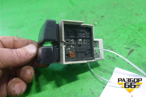 Модуль кнопок (аварийки и обогрева заднего стекла) (3748200) для BYD F3 с 2007г (Ф3)