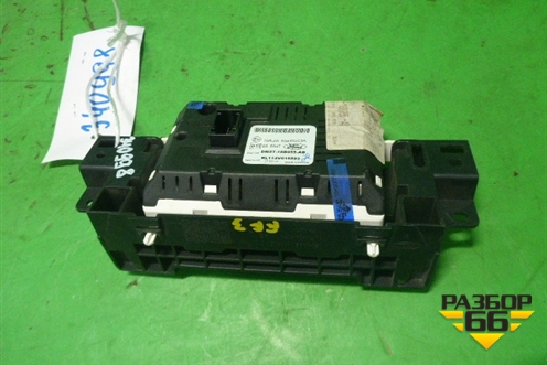 Дисплей информационный (DM5T18B955AB) для Ford Focus 3 с 2011г (Фокус)