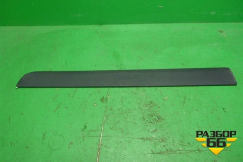 Накладка двери передней левой (новая) (990E079J07000) для Suzuki SX4 с 2006-2013г (СХ4)