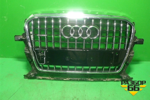 Решетка радиатора (после 2012г под парктроник) (8R0853651R) для Audi Q5 c 2008-2017г