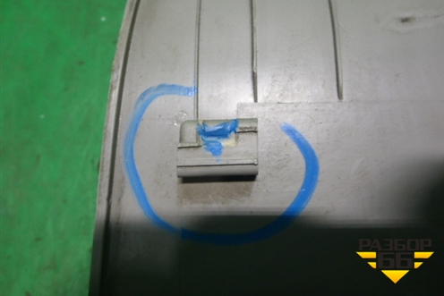 Накладка на торпедо  (нижняя правая) (82066705) для Volvo TRUCK FM с 2001-2013г (ФМ)