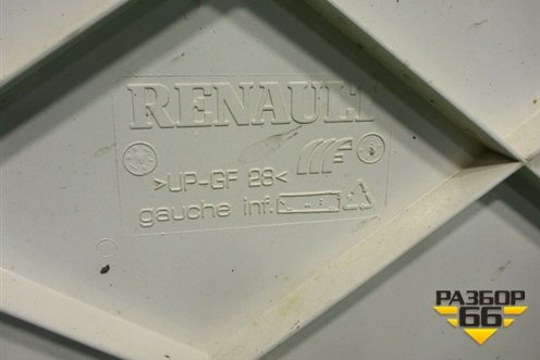 Спойлер кабины (Левый вертикальный с кронштейном) для Renault TRUCK Premium 2 с 2005-2013г (Премиум 2)