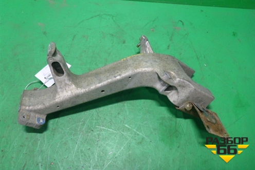 Кронштейн переднего бампера правый  (7420819613) для Renault TRUCK Premium 2 с 2005-2013г (Премиум 2)
