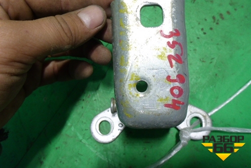 Петля двери задней левой нижняя для Ford Maverick c 2001-2006г (Маверик)