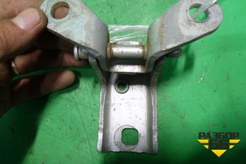 Петля двери задней левой нижняя для Ford Maverick c 2001-2006г (Маверик)