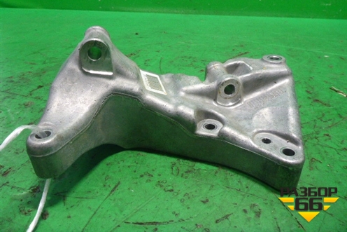 Кронштейн генератора (2.0л B4204T11) (31430702) для Volvo XC60 с 2008-2017г (ХС60)