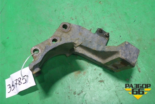 Кронштейн двигателя правый  (передний) (500307188) для Iveco Stralis с 2002-2006г (Стралис)