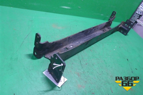 Траверса рамы поперечная (передняя под буксировочный крюк) для Iveco Stralis с 2002-2006г (Стралис)