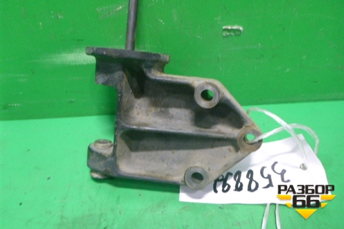 Кронштейн генератора  (CURSOR 10) (500326543) для Iveco Stralis с 2002-2006г (Стралис)