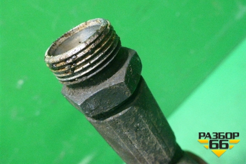 Трубка масляная  (на турбину CURSOR 10) для Iveco Stralis с 2002-2006г (Стралис)