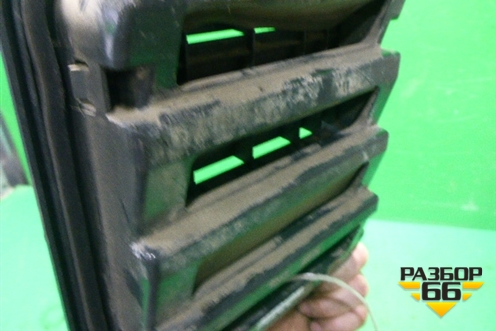 Решетка вентиляционная  (504089632) для Iveco Stralis с 2002-2006г (Стралис)