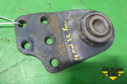 Кронштейн стойки заднего стабилизатора правый для Iveco Stralis с 2002-2006г (Стралис)