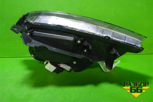 Фара правая (новая ксенон с блоком и лампой) для Mazda RX-8 с 2003-2012г (РХ8)