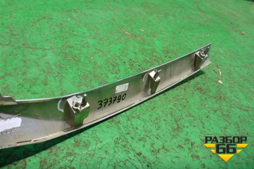 Накладка на решетку радиатора (верхняя левая хром) (71128T1VE010M1) для Honda CR-V с 2017г (ЦРВ СРВ)