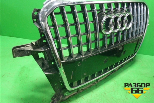 Решетка радиатора (после 2012г под парктроник) (8R0853651R) для Audi Q5 c 2008-2017г (Ку 5)