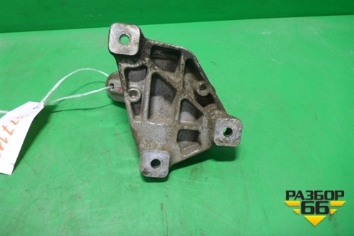 Кронштейн рулевой рейки (левый) для Honda CR-V(RE) с 2006-2012г (ЦРВ СРВ)