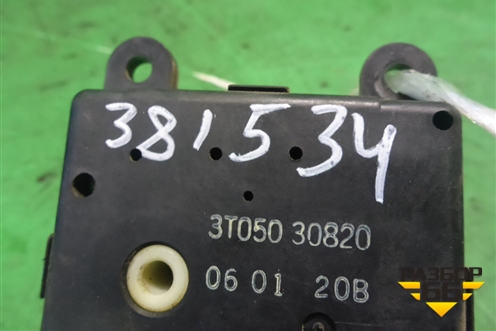 Моторчик заслонки отопителя (3T05030820) для Nissan Almera N16 с 2000-2006г (Альмера Н16)