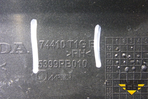 Накладка заднего крыла правого (2.0л) (74410T1GE) для Honda CR-V(RM) с 2012г (ЦРВ СРВ) 
