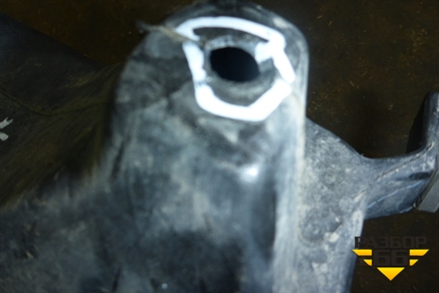 Резонаторвоздушного фильтра (5L849F763AA) для Ford Maverick c 2001-2006г (Маверик)