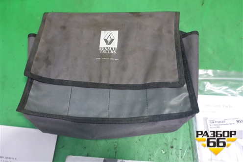 Книга по автомобилю (комплект) для Renault TRUCK Premium 2 с 2005-2013г (Премиум 2)