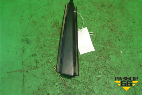Накладка стойки (правая) для Subaru Forester (Sg5-9) с 2002-2007г
