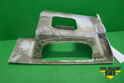 Корпус подножки левой (нижний) (81615100643) ( 81615100679) для MAN TGS с 2007г (ТГС)
