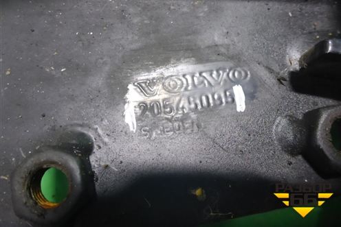 Петля решетки радиатора правая  (нижняя) (20545095) для Volvo TRUCK FH с 2002-2008г (ФШ)