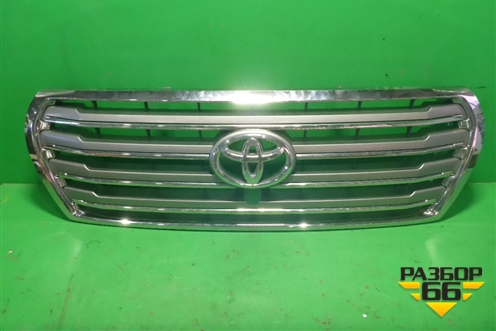 Решетка радиатора (после 2012г до 2015г под камеру) (5311460110) для Toyota Land Cruiser (200) с 2008г (Ленд Крузер)