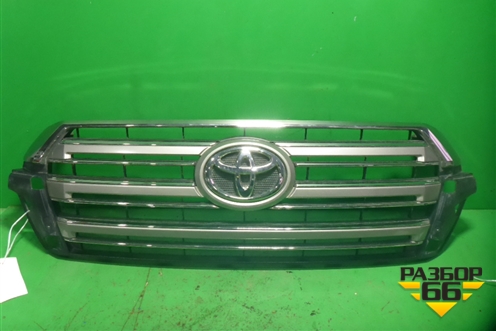 Решетка радиатора (после 2015г не под камеру) (5311460160) для Toyota Land Cruiser (200) с 2008г (Ленд Крузер)