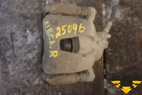 Суппорт передний правый (735289776) для Fiat Albea с 2003г (Альбеа)