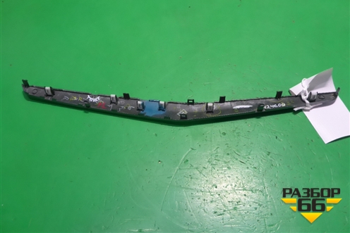 Накладка двери передней левой (на обшивку) (CN15A24185) для Ford EcoSport с 2014г (Экоспорт)