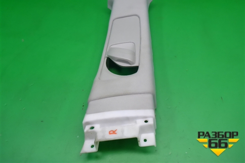 Обшивка стойки центральная верхняя правая (6241105030) для Toyota Avensis с 2003-2009г (Авенсис)