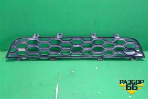 Решетка в бампер центральная  (82333752) для Volvo TRUCK FMX с 2010г (ФМХ)