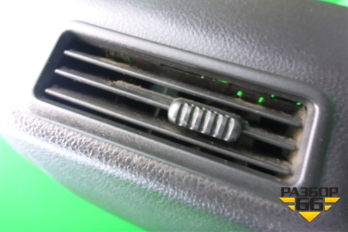 Обшивка стойки центральная нижняя правая для Nissan Murano (Z50) с 2002-2008г (Мурано)