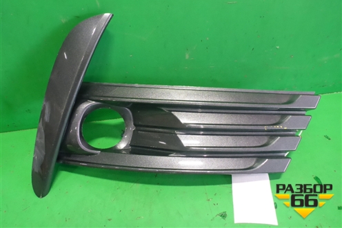 Накладка ПТФ правая (после 2015г) (8148102630) для Toyota Corolla (E18) с 2012-2019г (Королла 180)