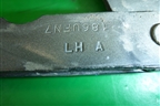 Петля капота левая для Land Rover Discovery 3 с 2004-2009г