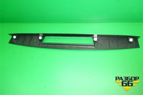 Обшивка двери багажника (верхняя) (94311SC000) для Subaru Forester (SH5) с 2008-2012г